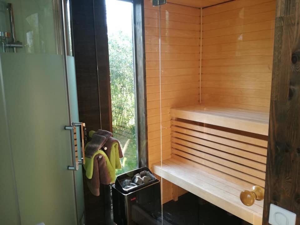 Les Nuits Insolites De La Mothe - Hebergement En Bulle Ou Tiny House Avec Spa Privatif Outremecourt Exterior foto